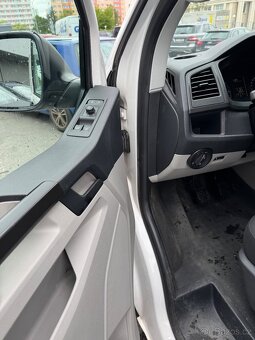 VW Transporter T6 skříň 12/2018 150PS - 6