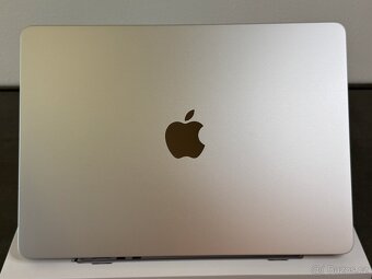 MacBook Air 13,6" 2022 M2 16GB / 256GB Silver - 6