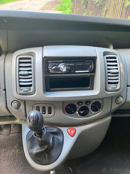 Renault Trafic Passenger 6 míst 2,0dci 84kw spací vestavba - 6