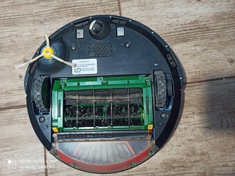 Robotický vysavač iRobot Roomba 581 + příslušenství - 6