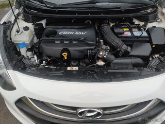 Hyundai i30 kombi 1.6 crdi 1.majitel - 6