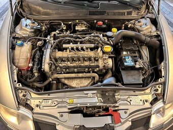 Alfa Romeo Gt 1.9 jtd 110kw - 6