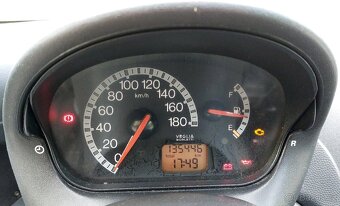 Seicento 07/2003 k opravě nebo na náhradní díly. - 6