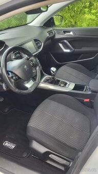 Peugeot 308 2.0 hdi 110 kw - 6