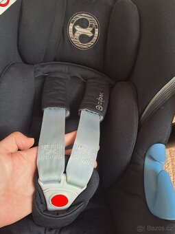 Autosedačka Cybex Aton M i-Size Deep Black - 6