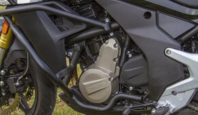 CFMOTO 650MT Premium - poslední kus skladem - 6