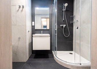 Pronájem bytu 1+kk, Výstavní, Háje, 21900 Kč/měs, 32 m2 - 6