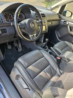 Vw Touran Highline 2.0tdi 103kw 2013 kůže kamera - 6