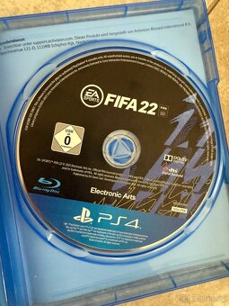 PlayStation 4 herní konzole - 6