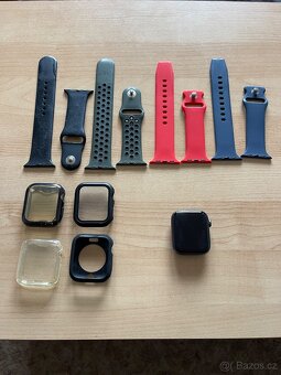Apple Watch SE 44mm, Space Gray - 6