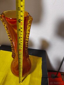 Vysoká oranžová váza. - 6