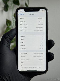 iPhone 11 64GB - záruka, DPH - 6