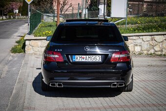 Mercedes E 63 AMG Performance, Krásny stav, Pano, Distronic - 6