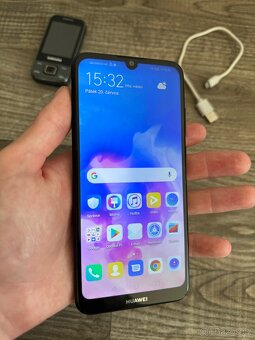 Huawei Y6 2019 - Samsung C3750 - 6