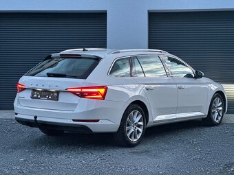 ŠKODA SUPERB III 2.0 TDI 110 KW TAŽNÉ  COCKPIT m2021 - 6