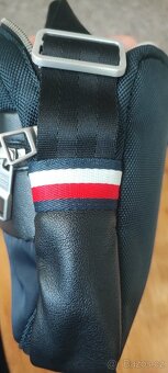 Stylová pánská crossbody taška Tommy Hilfiger - 6