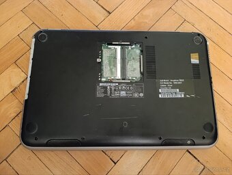 Notebook Dell Inspiron 5523 ve stavu na náhradní díly - 6