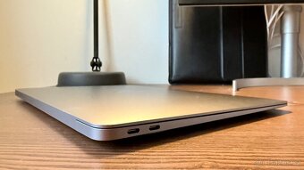 Apple MacBook Air 13" M1 - v záruce - 6