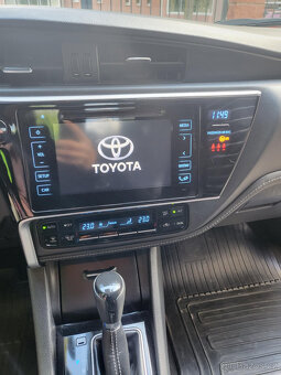 Toyota Corolla 1.6, 97kw - 6