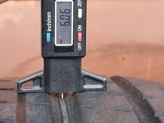 Letní Pirelli 295/35/21 - 6
