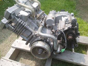 Yamaha Fzr 600. typ 3HE DVA MOTORY - 6