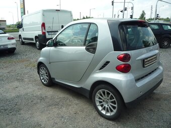 Smart Fortwo 450 0,8 CDI 33,3 KW // KLIMATIZACE POSILOVAČ - 6
