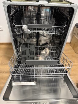 Prodám myčku AEG Mastery FSB52637P - 6