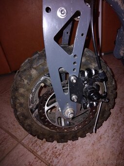 Elektrická koloběžka Ultimate Freerider2 - 6