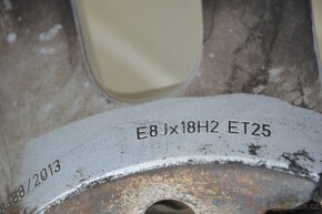ORIGINAL ALU KOLA 18 VW TOUAREG III "CASCADE" - 6