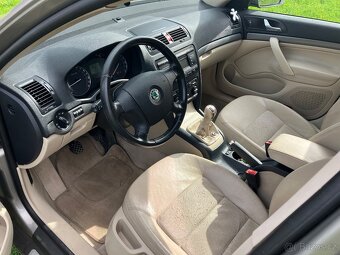 Škoda Octavia 2.0 FSI - 6