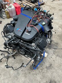 BMW S85B50 motor M5 M6 V10 373kw - 6