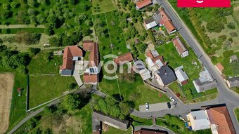 Pozemek Dobrkovice - centrum obce, pěkná a klidná lokalita - 6