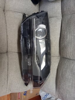 Škoda Rapid Xenon pravý - 6