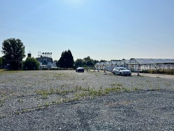 Pronájem parkovacího stání Kaštanová - 6