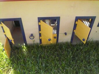 STÁJ PRO KONĚ ZN. SCHLEICH - 6