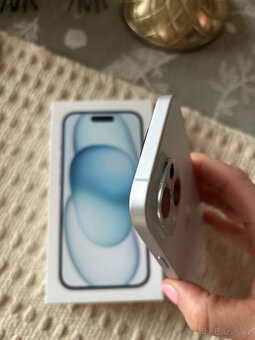 iPhone 15, 256GB, TOP stav - 6