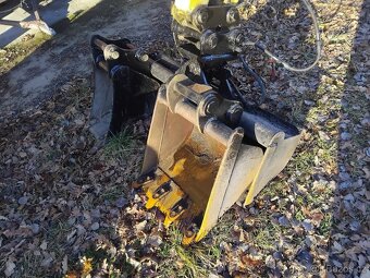 Prodám Pásový bagr Cat 303.5 - 6