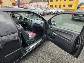 Ford Fiesta 2.0 i ST - 6