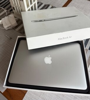 Apple MacBook Air - 6