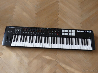 MIDI Klávesy, M-Audio OXYGEN 61 IV+skládací stojan - 6