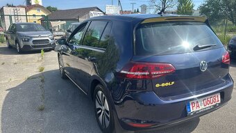 Volkswagen e-Golf 85 KW Plně elektrický - 6