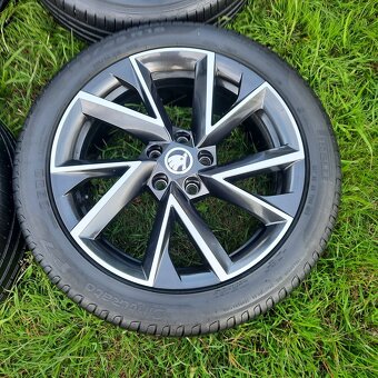 Vega Alu kola R18 ET44 Superb 3 4 Passat B8 - 6