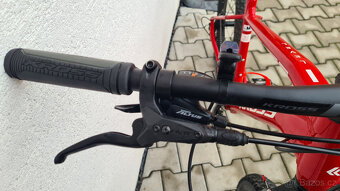 Kross Level 3.0 SR, hydraulické brzdy, Shimano Deore, Rám M - 6