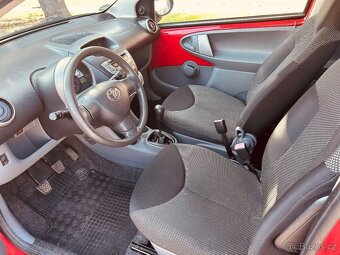 Toyota Aygo FaceLift 2010 - 6