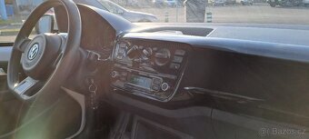 Volkswagen UP - 6