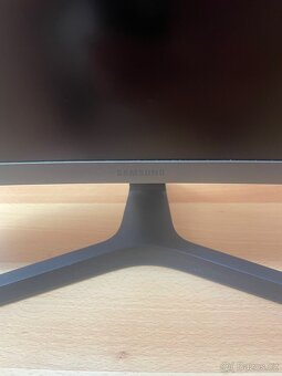 27” Herní monitor Samsung (zakřivený) CRG50 - 6