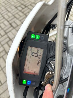 Yamaha XT 125 X 2007 - 6