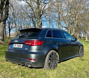 Audi A3 Sportback S-line Virtual - 6