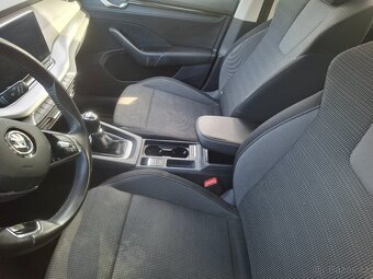 Škoda Octavia IV 2.0TDI 85kw Kombi Vitual Cockpit Model 2022 - 6