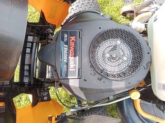 Zahradní traktor Cub Cadet XT2 PS107 - 6